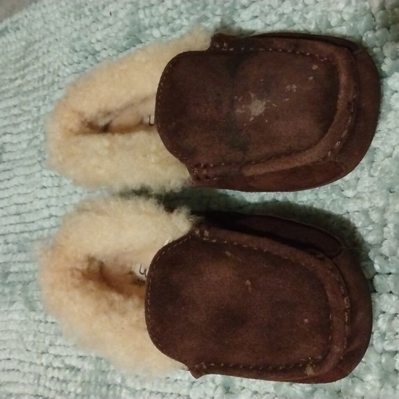 Slippers UGG - Picture 2 of 8